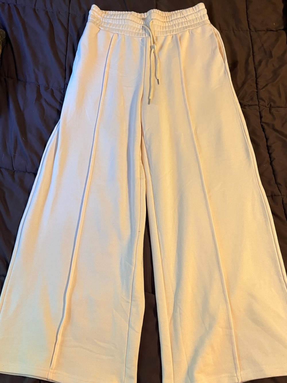 Comfort Wide-Leg Women’s Sweatpants - Cream
